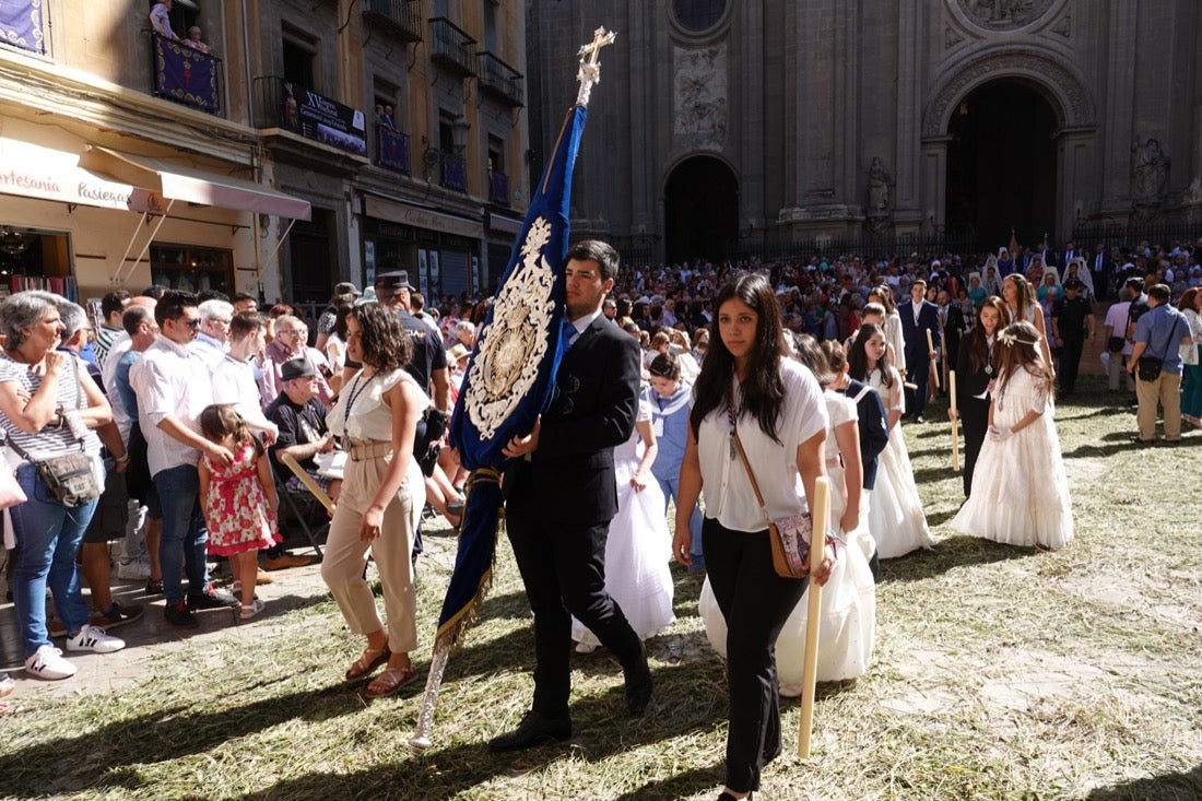 Si has estado en la Plaza de las Pasiegas, búscate en nuestra galería