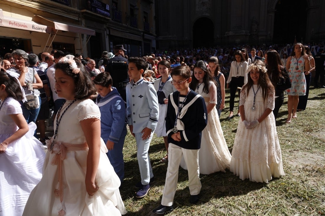 Si has estado en la Plaza de las Pasiegas, búscate en nuestra galería