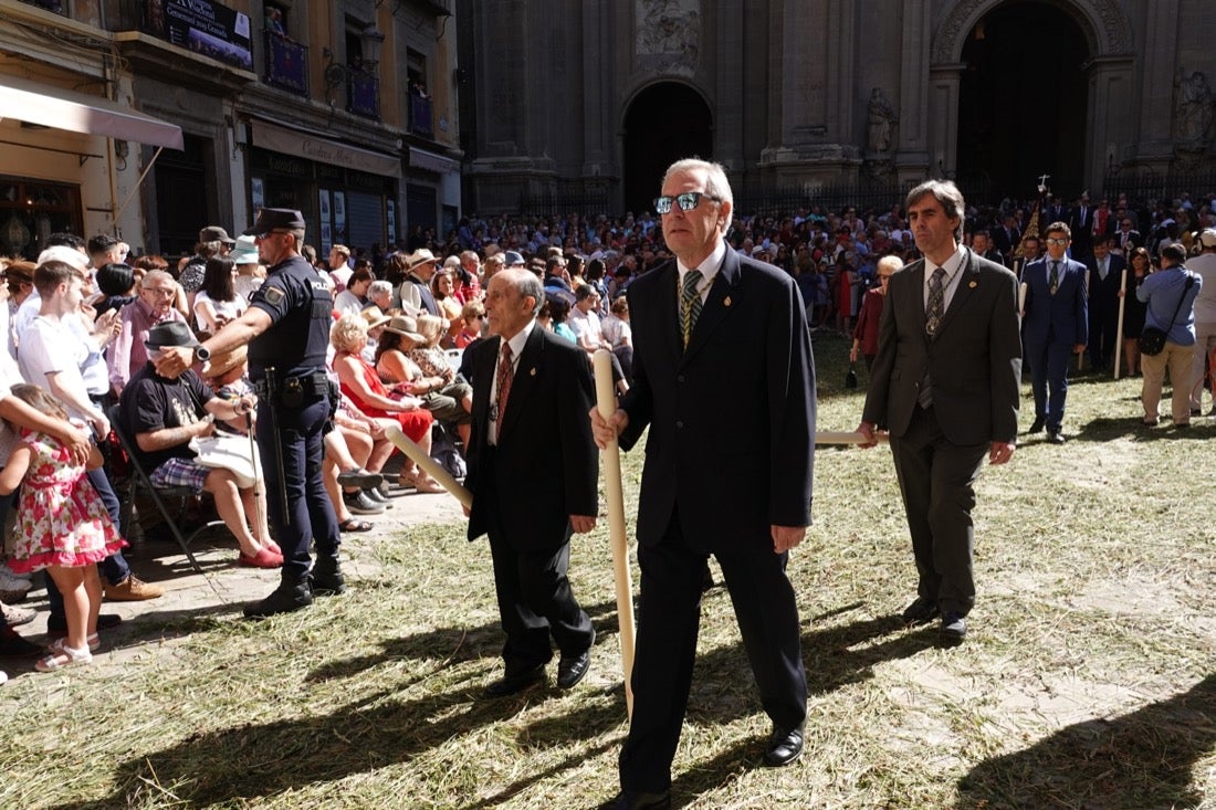 Si has estado en la Plaza de las Pasiegas, búscate en nuestra galería