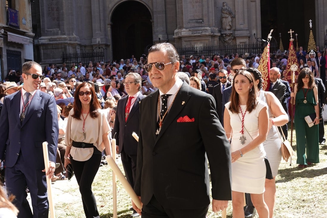 Si has estado en la Plaza de las Pasiegas, búscate en nuestra galería