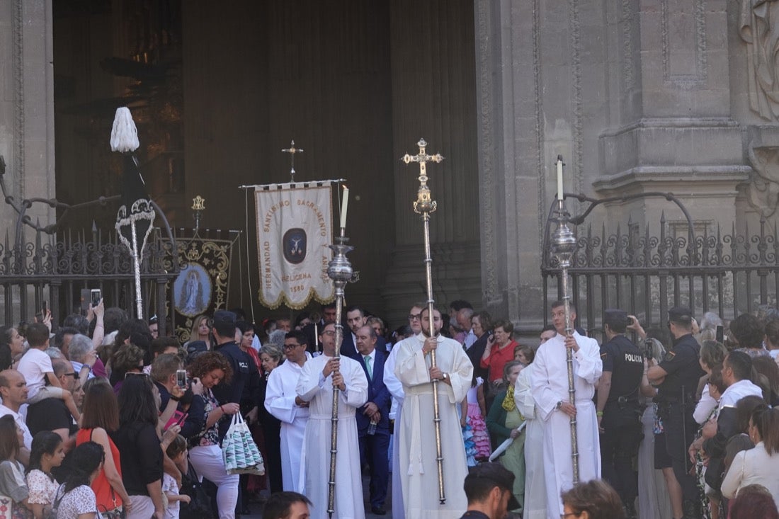 Si has estado en la Plaza de las Pasiegas, búscate en nuestra galería