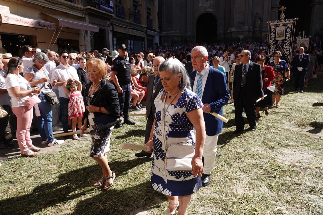 Si has estado en la Plaza de las Pasiegas, búscate en nuestra galería