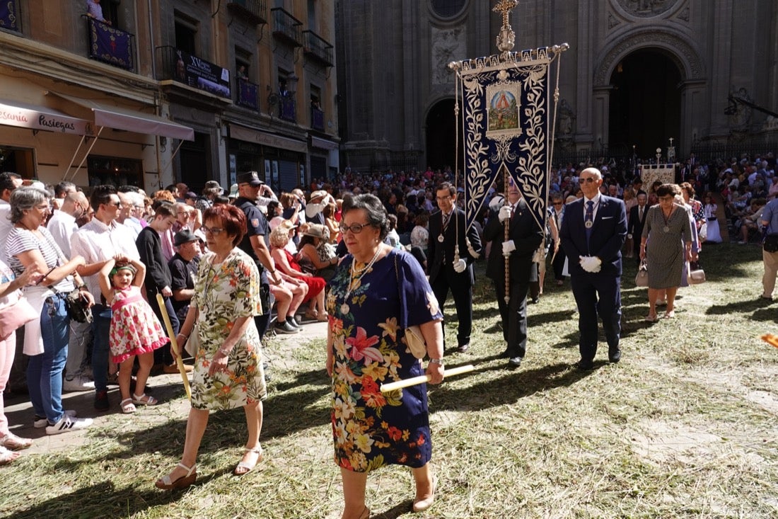 Si has estado en la Plaza de las Pasiegas, búscate en nuestra galería