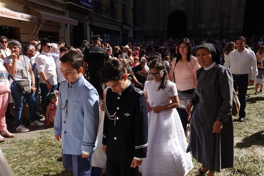 Si has estado en la Plaza de las Pasiegas, búscate en nuestra galería