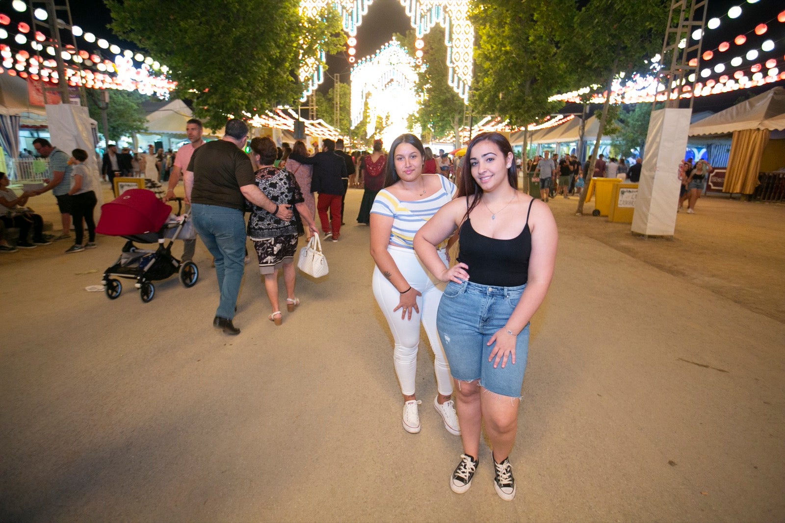 El festivo de la feria de Granada se hizo sentir en el recinto de Almanjáyar