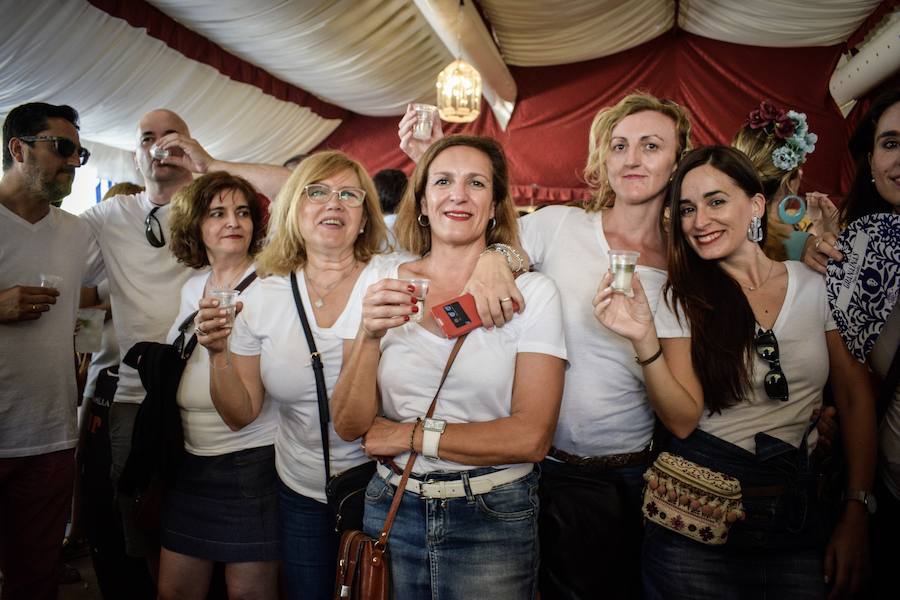 El festivo de la feria de Granada se hizo sentir en el recinto de Almanjáyar