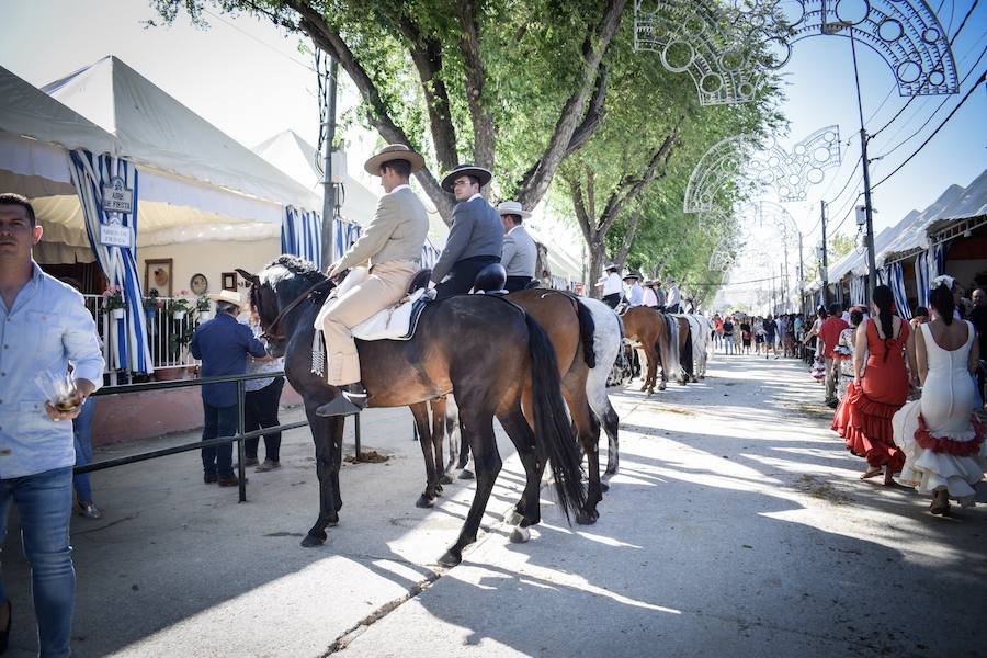 El festivo de la feria de Granada se hizo sentir en el recinto de Almanjáyar