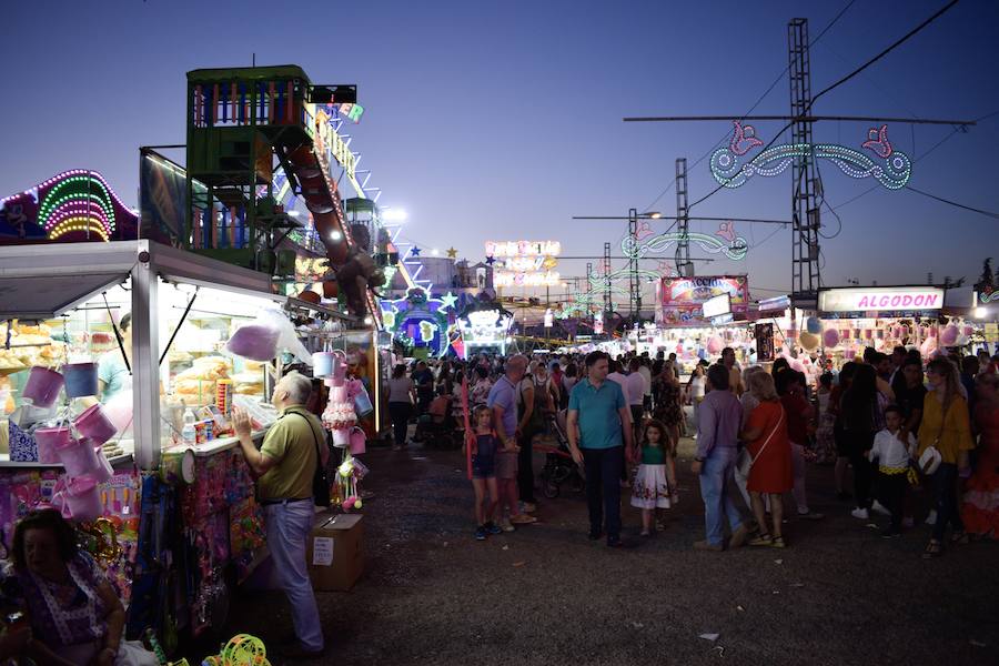 El festivo de la feria de Granada se hizo sentir en el recinto de Almanjáyar