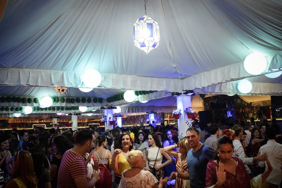 El festivo de la feria de Granada se hizo sentir en el recinto de Almanjáyar