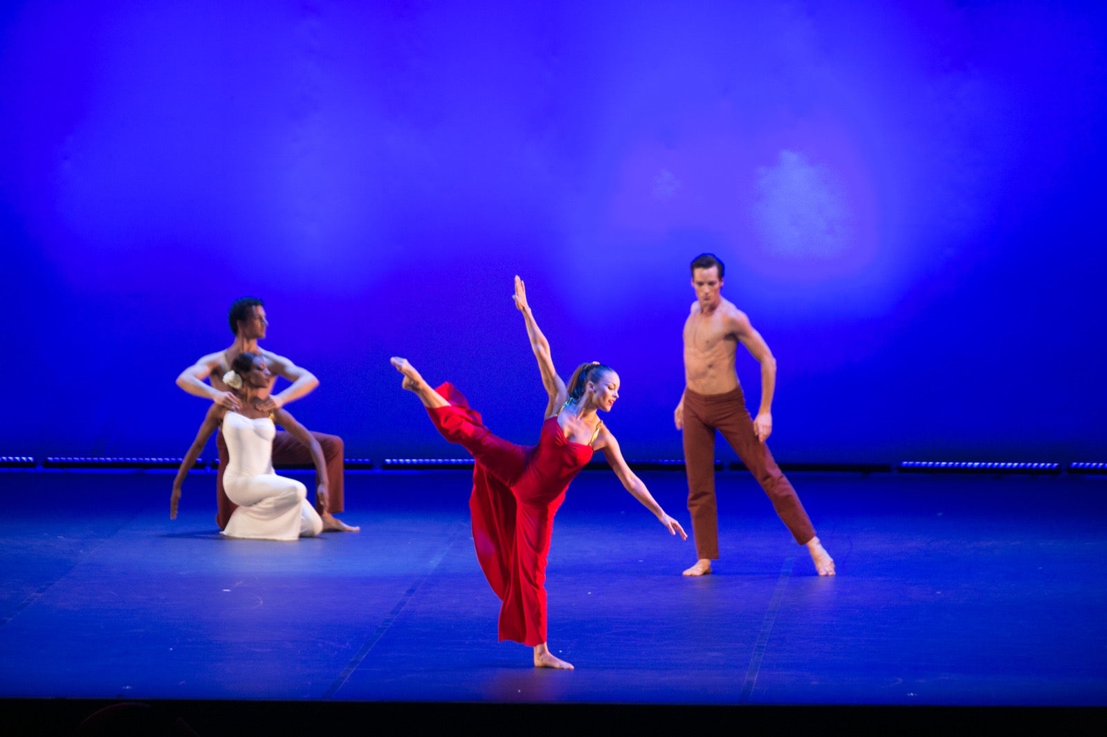 La famosa compañía de danza recordó anoche a la artista de Pensilvania con cuatro de sus más brillantes coreografías