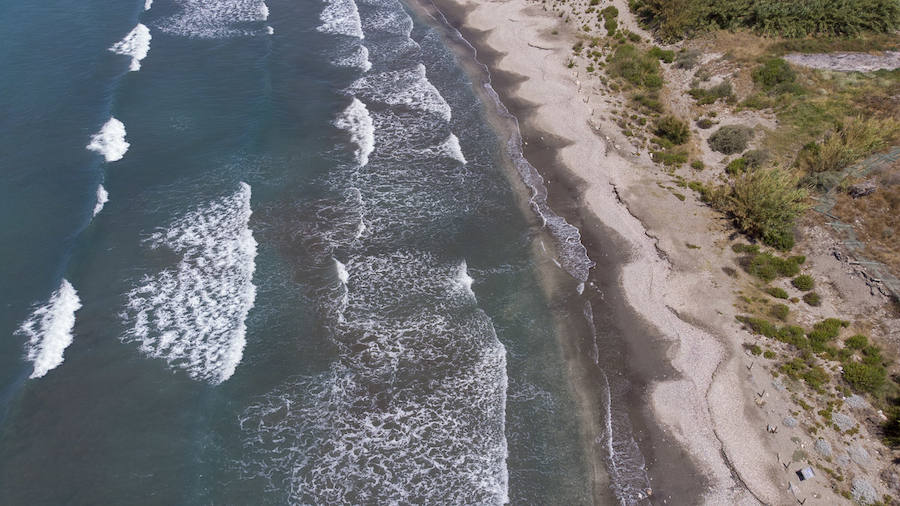 La pasada primavera había 206 partículas de microplásticos por metro cuadrado en esta playa, los expertos apuntan que son valores medio altos