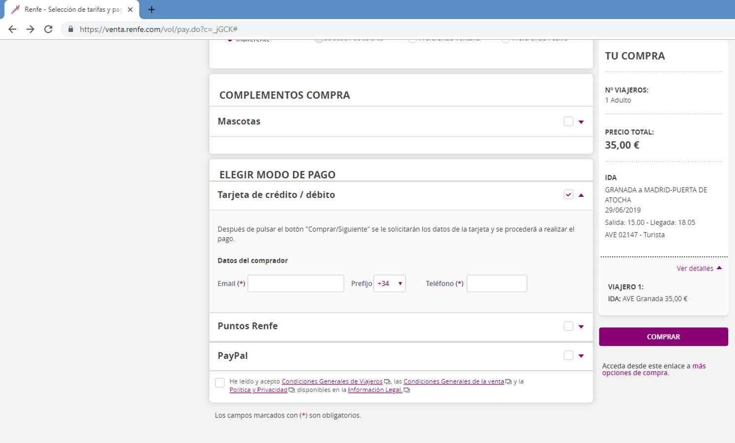 Paso 7: en los últimos desplegables de la página de datos personales se puede rellenar también si se viajará con mascotas. Para terminar la compra habrá que seleccionar el tipo de modo de pago y se rellenarán los campos de email y teléfono. Finalmente se pulsará en el botón 'comprar'. El navegador abrirá una nueva página web en la que se pedirán los datos de la tarjeta y, tras rellenarlos, confirmará la compra de los billetes. 