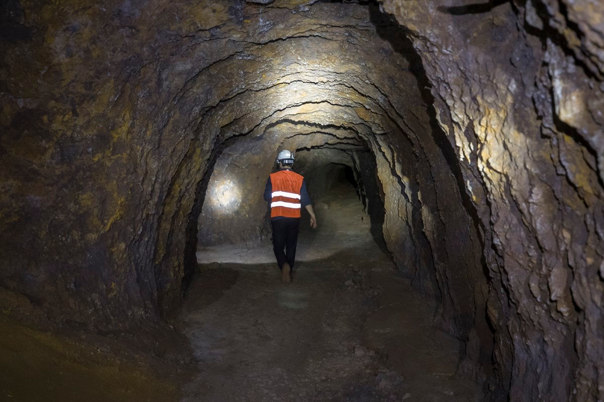 Así son las antiguas minas de Alquife