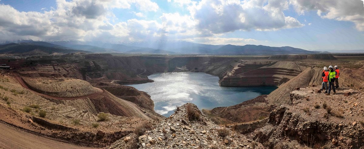 Así son las antiguas minas de Alquife