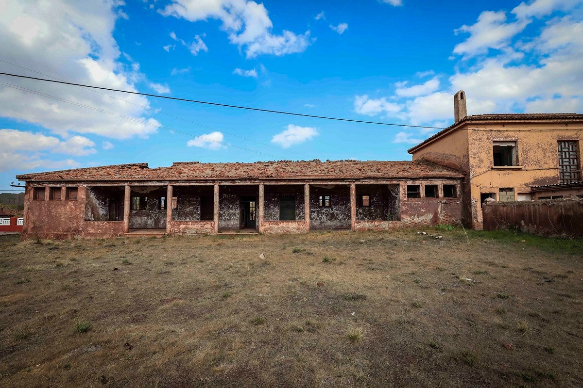 Así se encuentra el poblado minero de Alquife