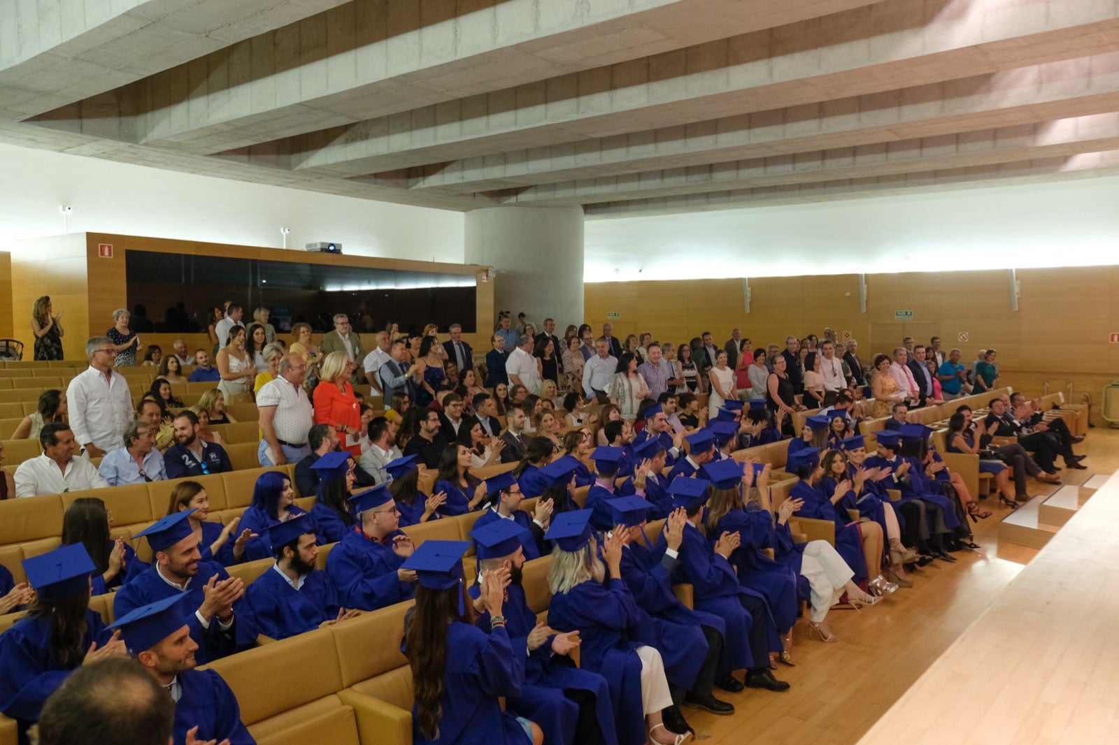 Después de cuatro años de estudios, la de anoche era una fecha muy esperada para varias promociones de esta escuela