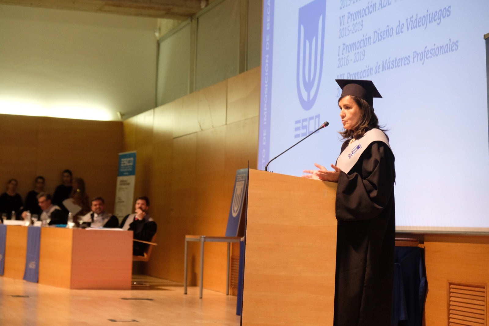 Después de cuatro años de estudios, la de anoche era una fecha muy esperada para varias promociones de esta escuela