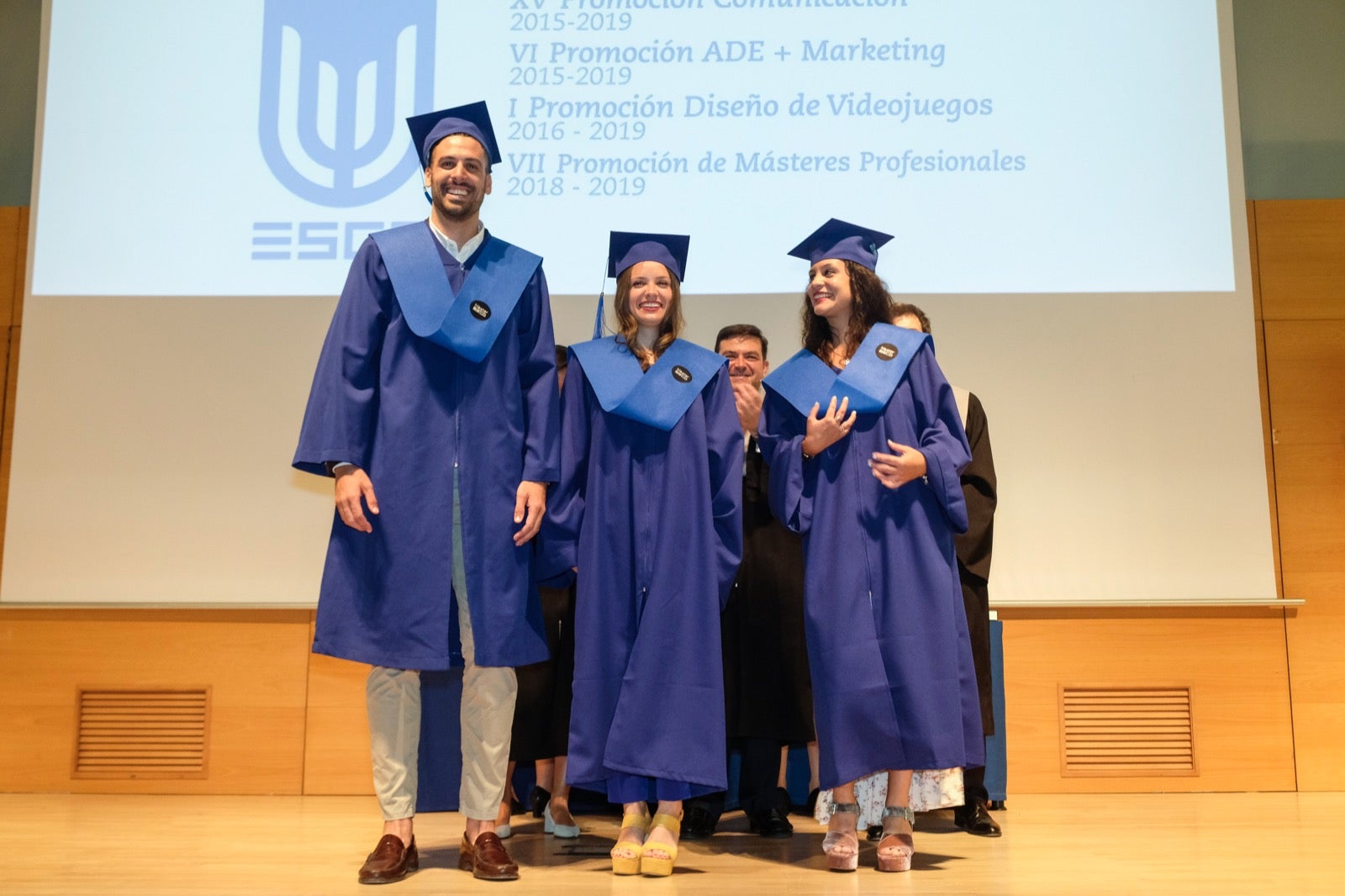 Después de cuatro años de estudios, la de anoche era una fecha muy esperada para varias promociones de esta escuela