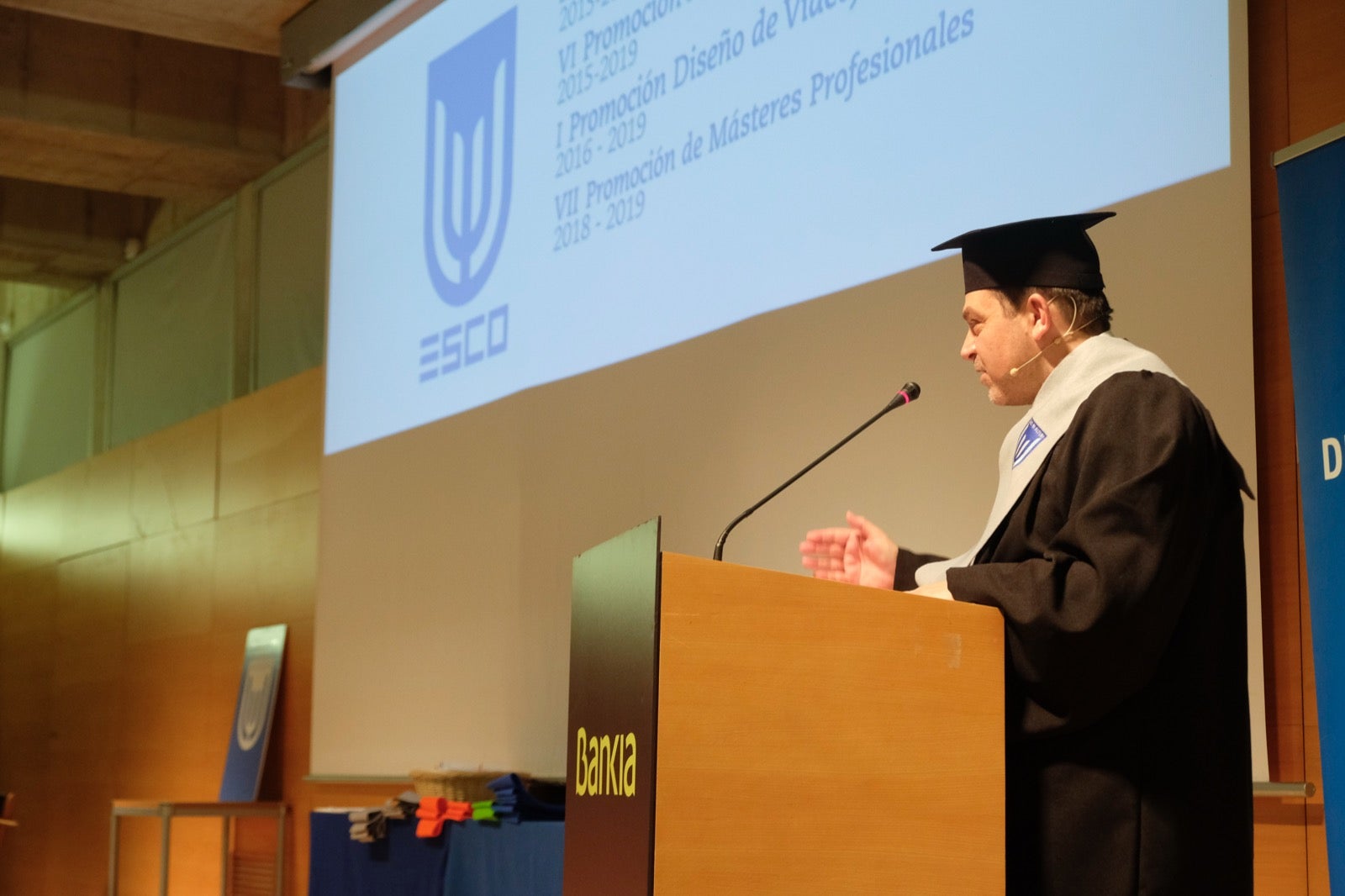 Después de cuatro años de estudios, la de anoche era una fecha muy esperada para varias promociones de esta escuela