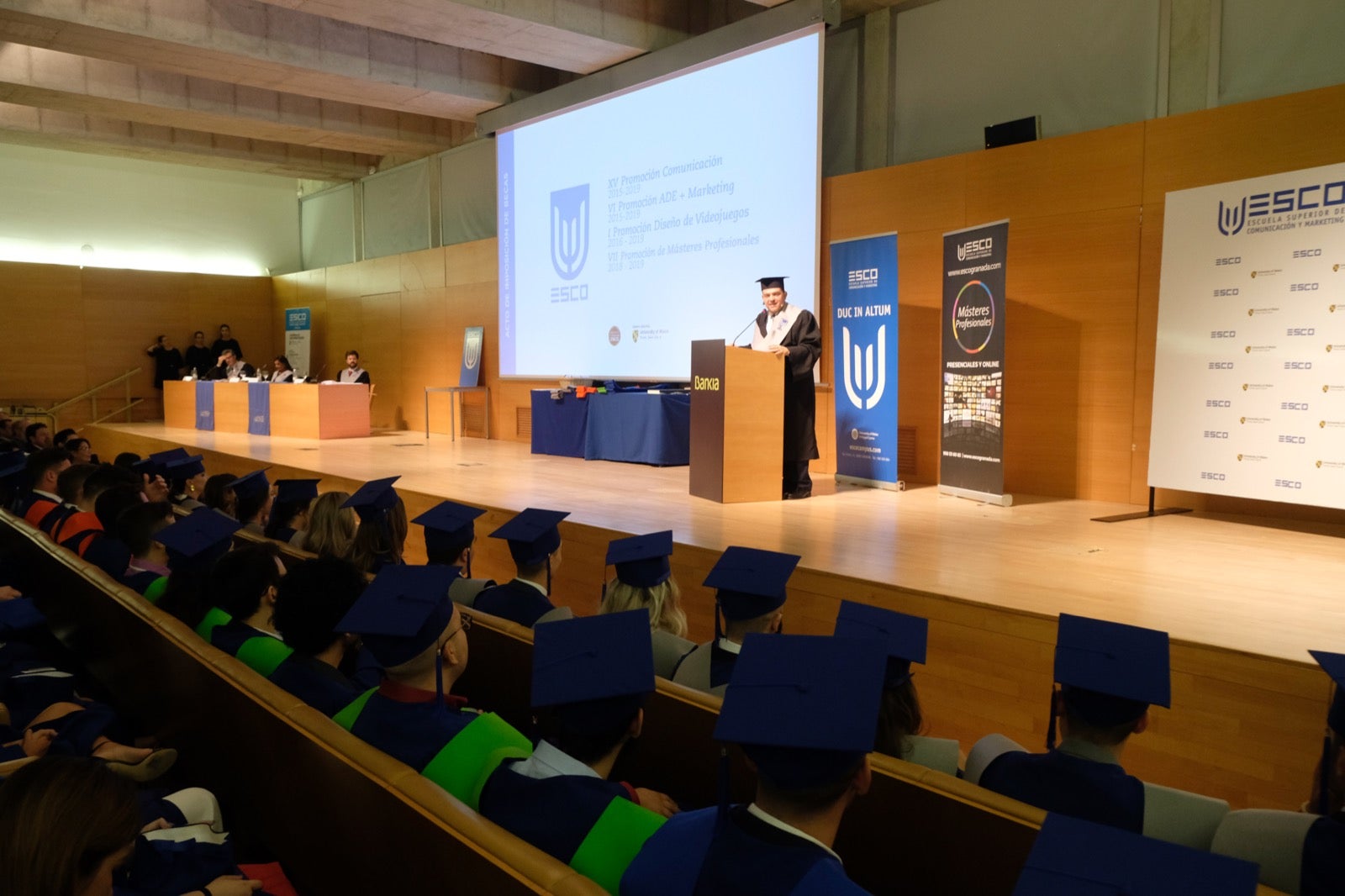 Después de cuatro años de estudios, la de anoche era una fecha muy esperada para varias promociones de esta escuela