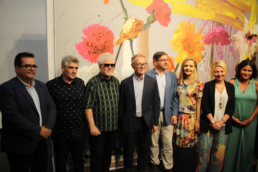 El cineasta manchego expone en el Centro Andaluz de la Fotografía, junto al artista Jorge Galindo, un trabajo conjunto en cuadros de gran formato 