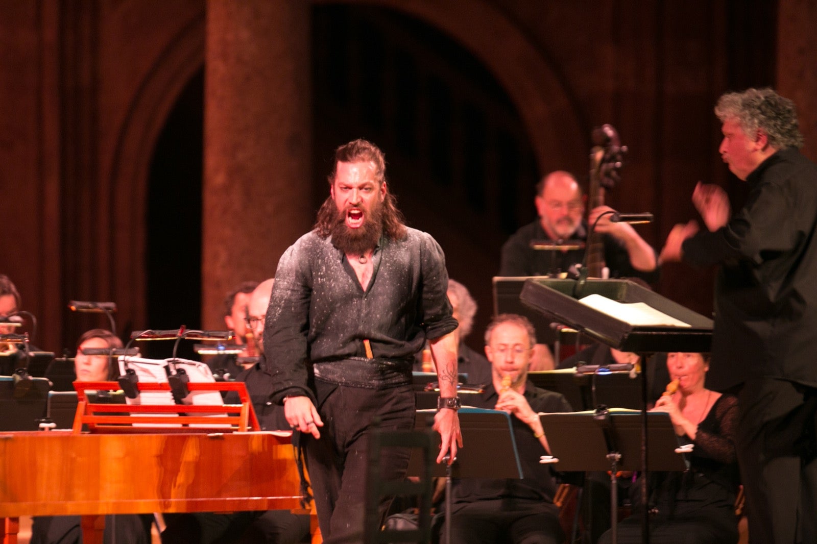 René Jacobs ofrece una versión amplia, luminosa, llena de ese espíritu mozartiano y que aflora en cualquier momento de tan grandiosa partitura