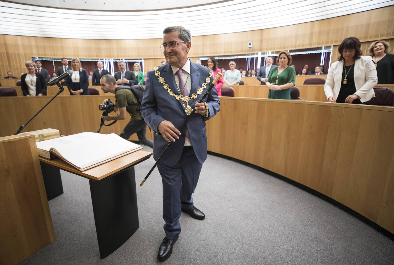 José Entrena ha sido reelegido presidente contando con los votos de PSOE, Adelante, IU y Cs