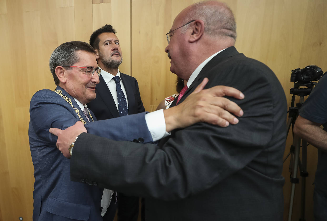 José Entrena ha sido reelegido presidente contando con los votos de PSOE, Adelante, IU y Cs