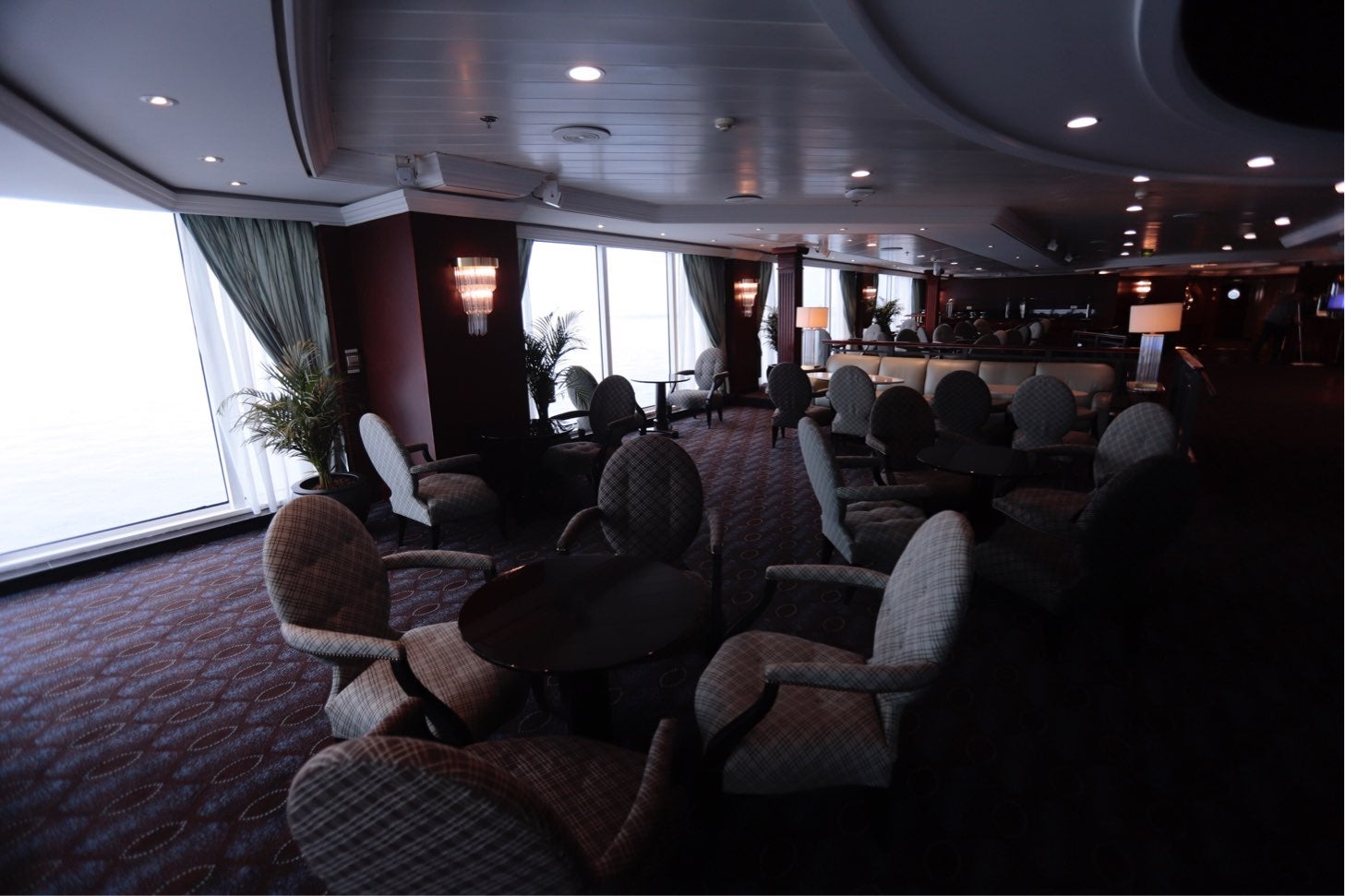 El navío, con una capacidad de 700 pasajeros, ha traído a 670 visitantes y 400 integrantes del personal de tripulación, la mayoría estadounidenses a recorrer el municipio.