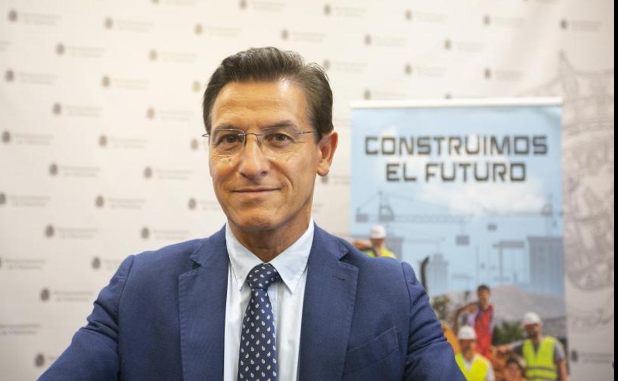 Inseguridad en Granada: El alcalde pide una reunión a la subdelegación para solucionar los problemas en el Albaicín