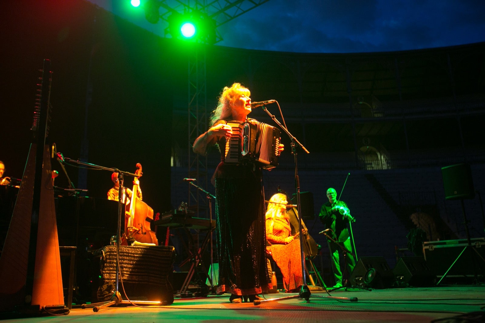 Fotos: Escuchar a Loreena McKennitt tiene el don de la regresión a vidas anteriores