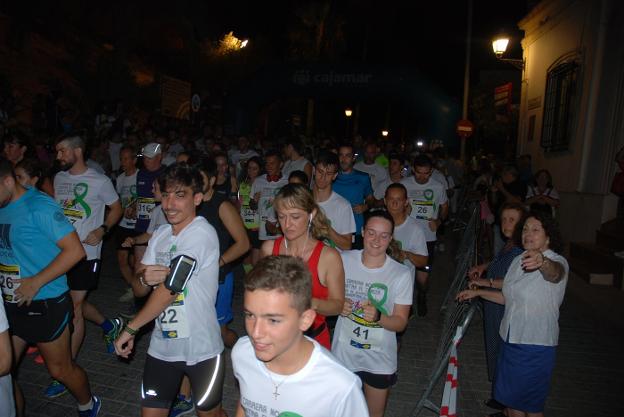 Almería corre para luchar contra el cáncer