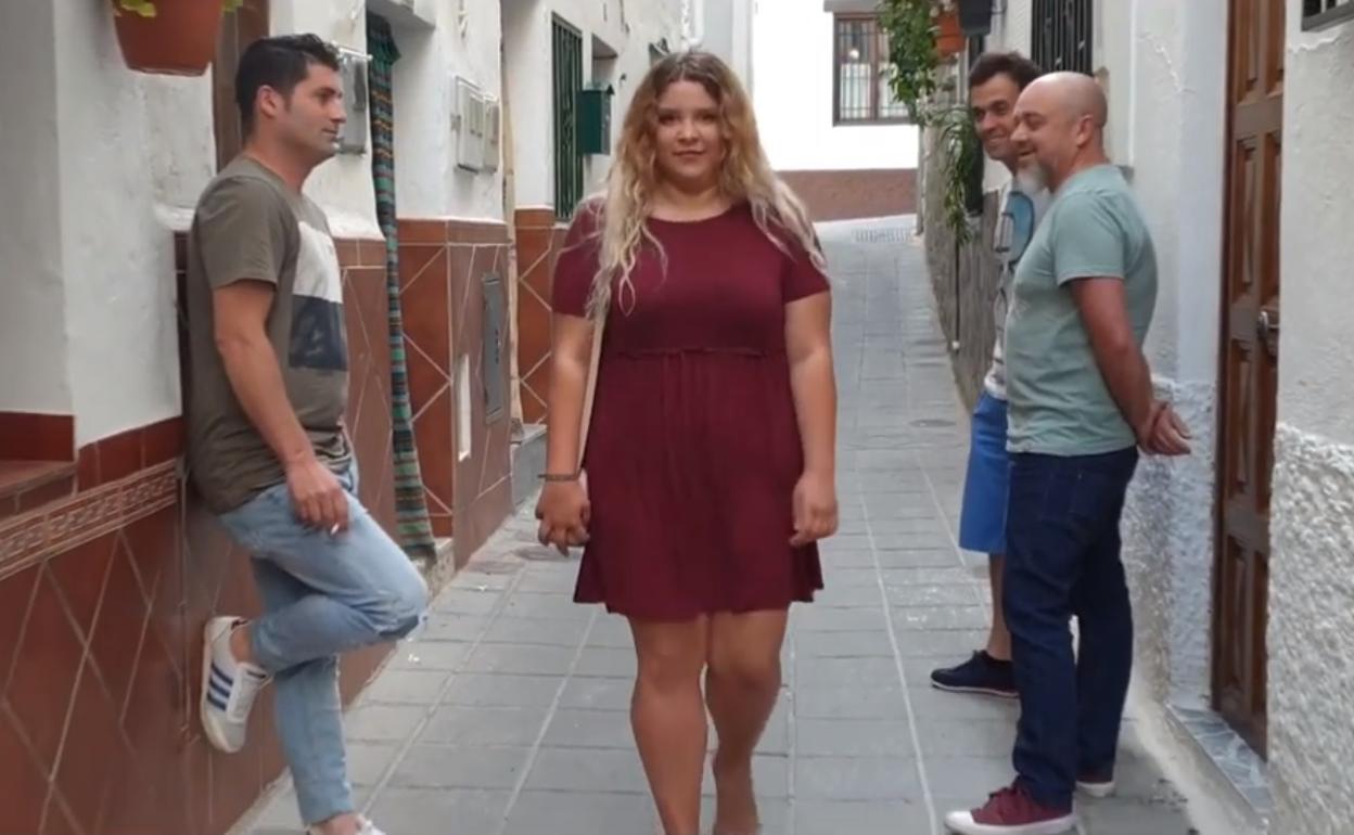 Los vecinos de Güéjar Sierra protagonizan un vídeo viral contra el acoso callejero hacia las mujeres