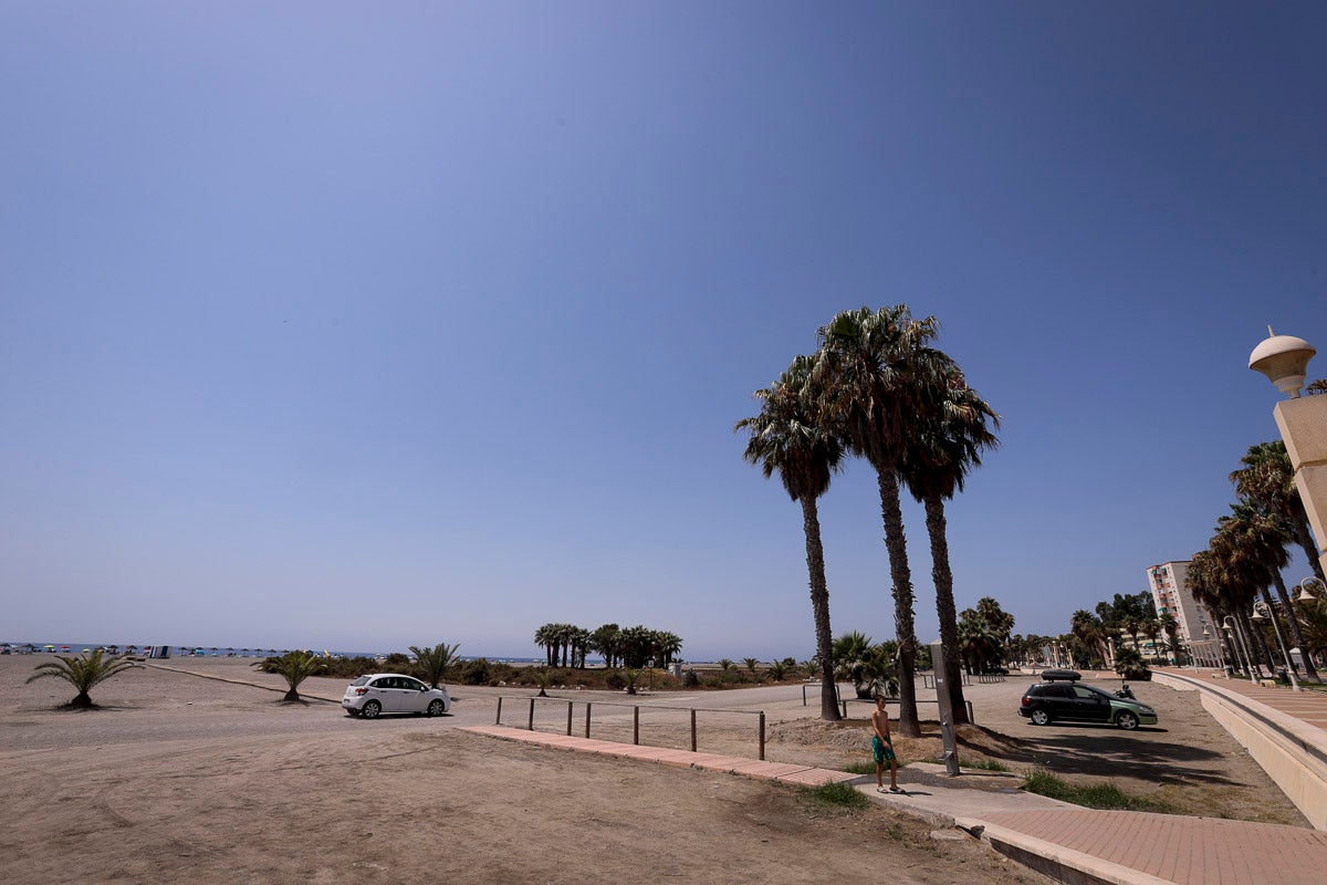 Fotos: Zona de playa Poniente que el Ayuntamiento quiere utilizar como aparcamientos