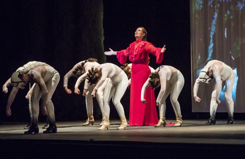 Éxito de Marina Heredia y su compañía en el arranque del espectáculo lorquiano en el Generalife