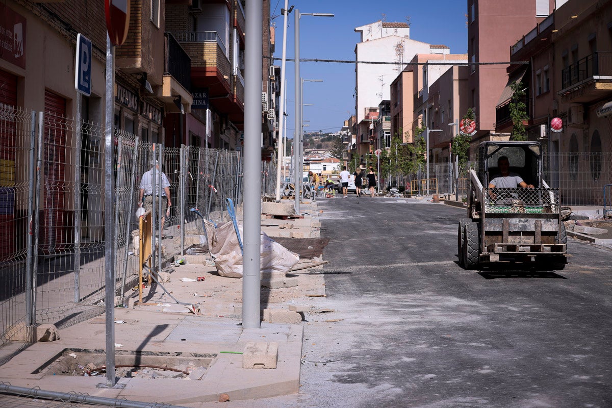 La alcaldesa aseguró a final de junio que si la obra no estaba acabada por completo hoy se expedientaría a la empresa
