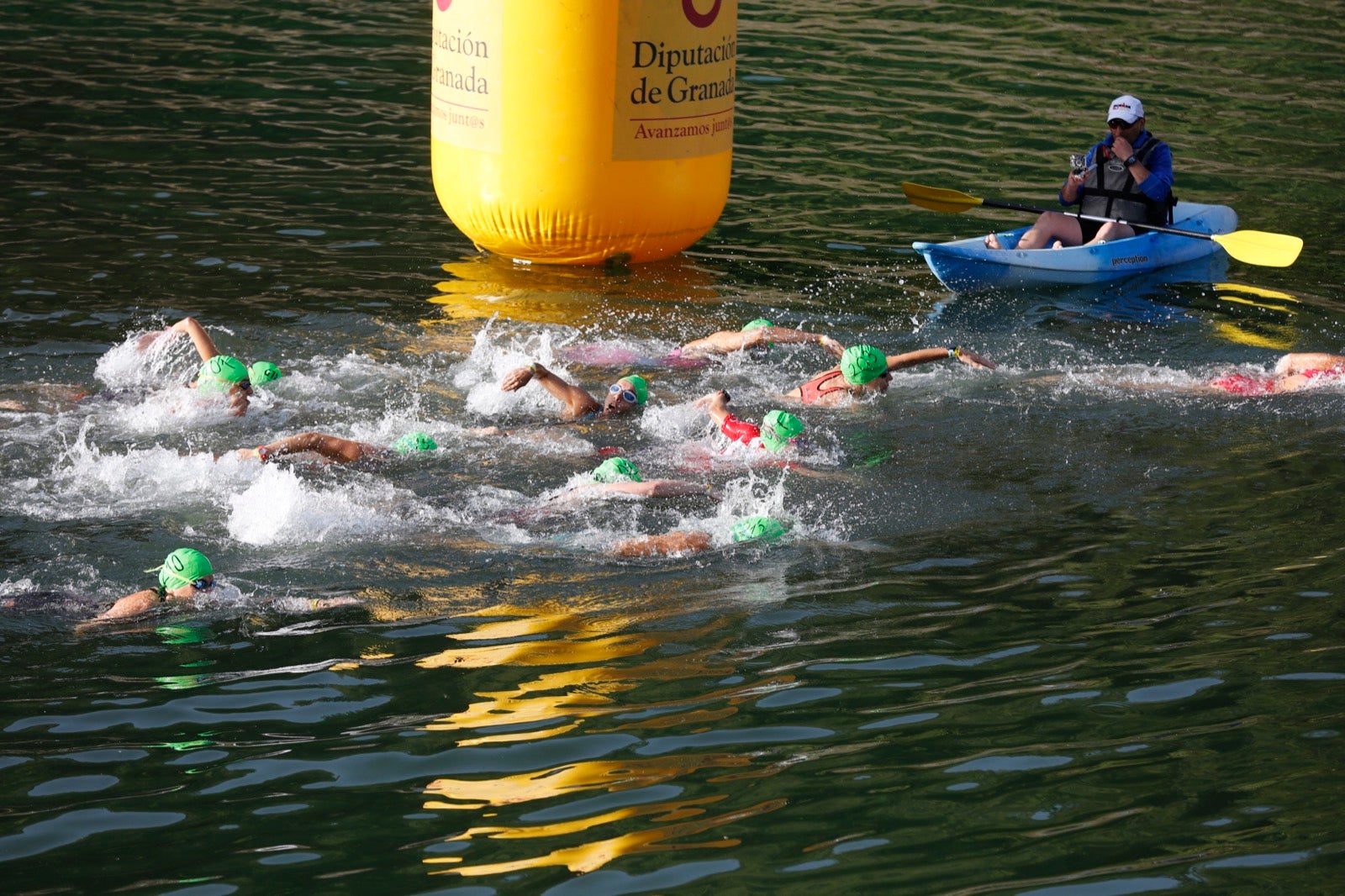 Fotos: Nos metemos e lleno en el espectacular triatlón de Sierra Nevada: así ha sido