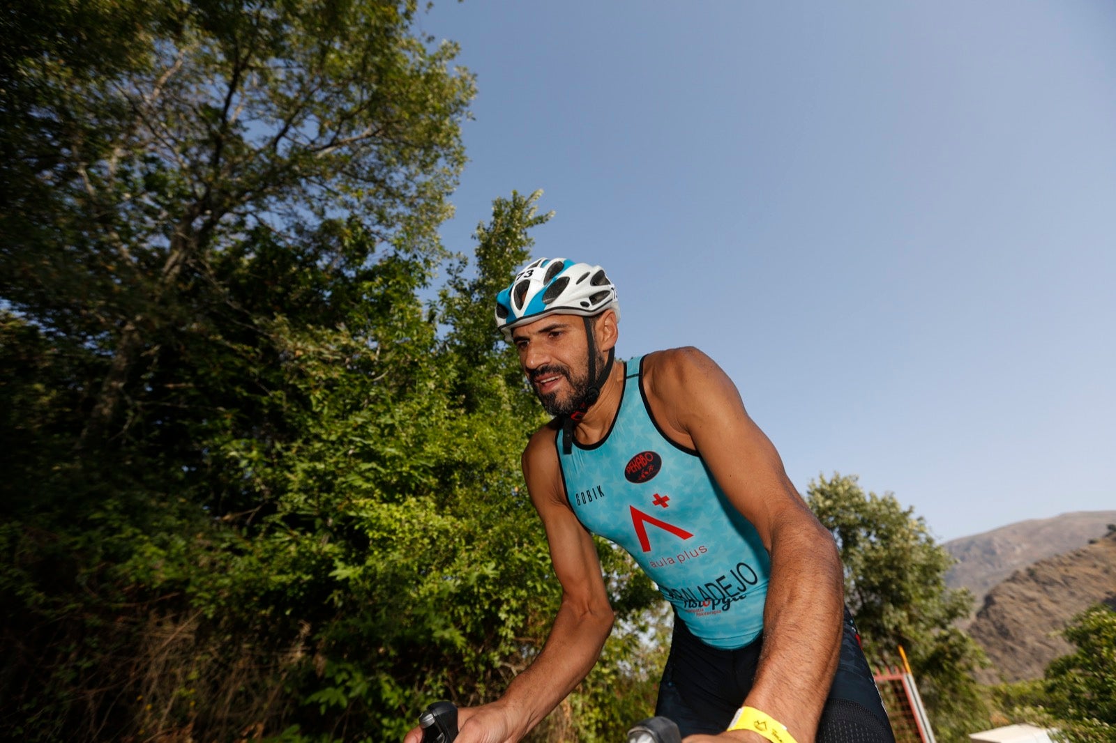 Fotos: Nos metemos e lleno en el espectacular triatlón de Sierra Nevada: así ha sido