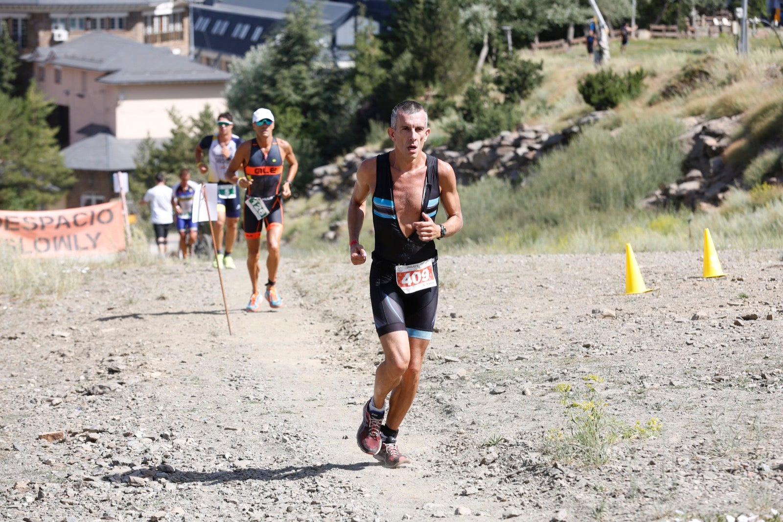 Fotos: Nos metemos e lleno en el espectacular triatlón de Sierra Nevada: así ha sido