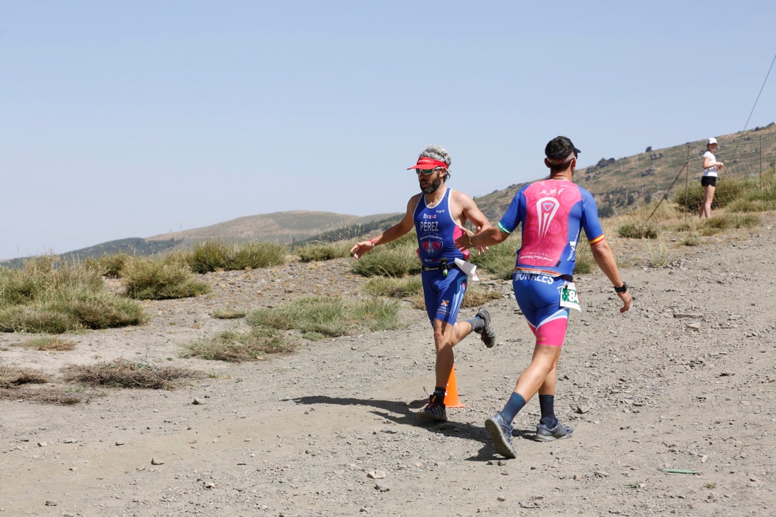 Fotos: Nos metemos e lleno en el espectacular triatlón de Sierra Nevada: así ha sido