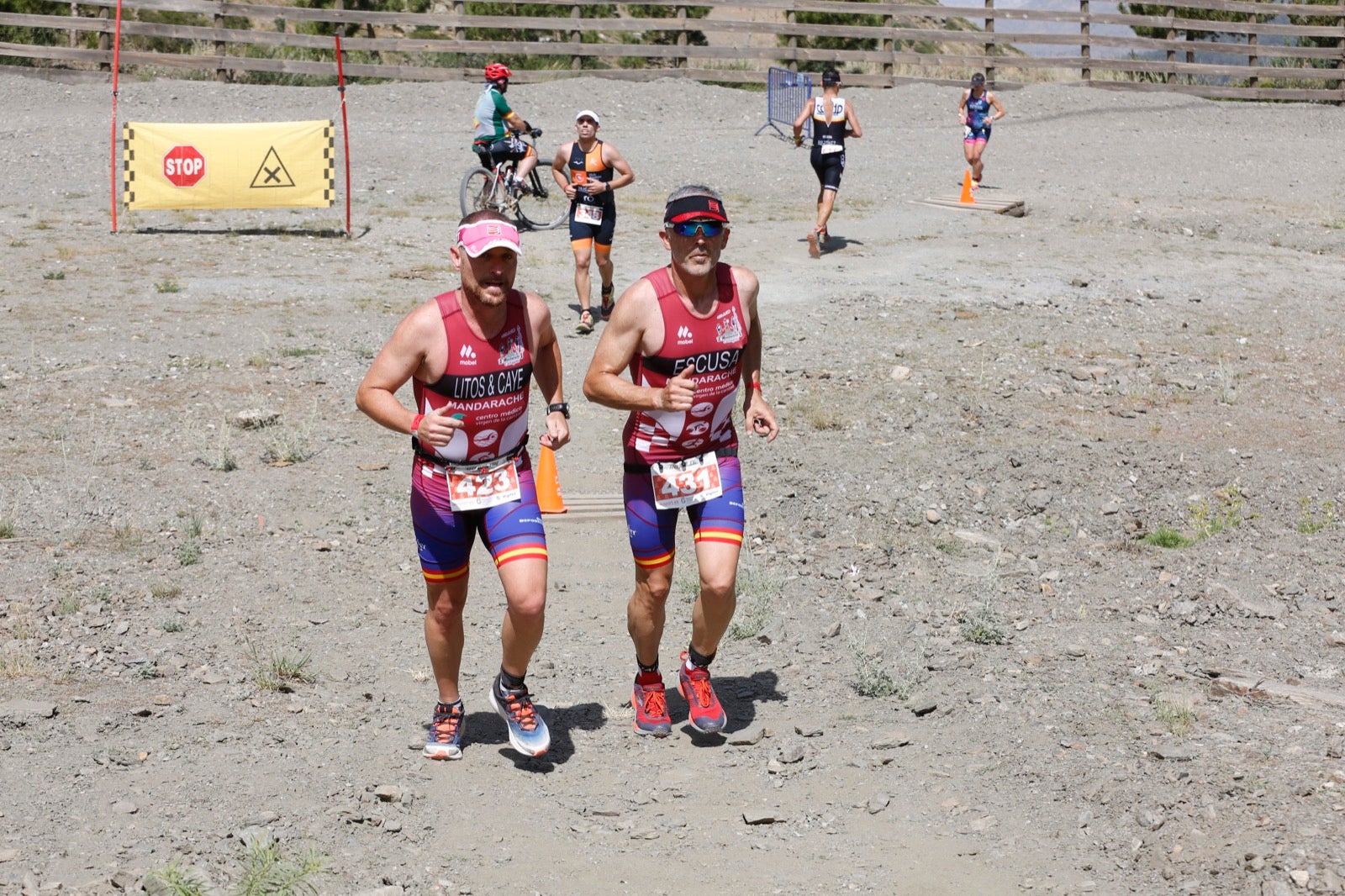 Fotos: Nos metemos e lleno en el espectacular triatlón de Sierra Nevada: así ha sido
