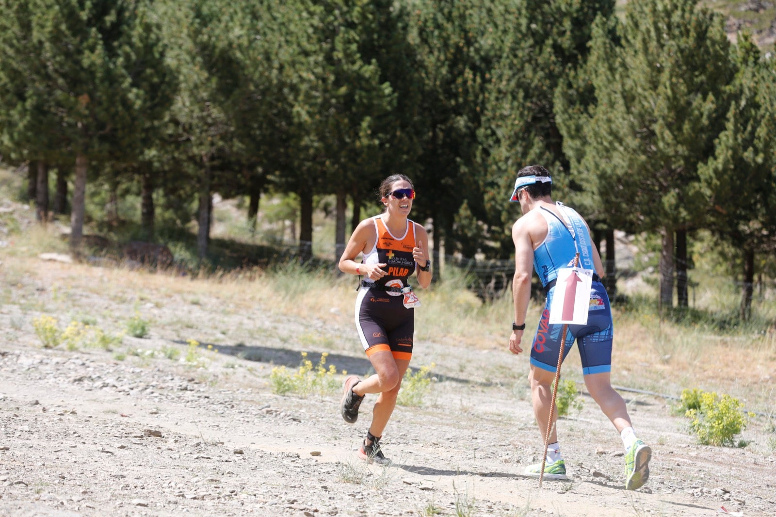 Fotos: Nos metemos e lleno en el espectacular triatlón de Sierra Nevada: así ha sido