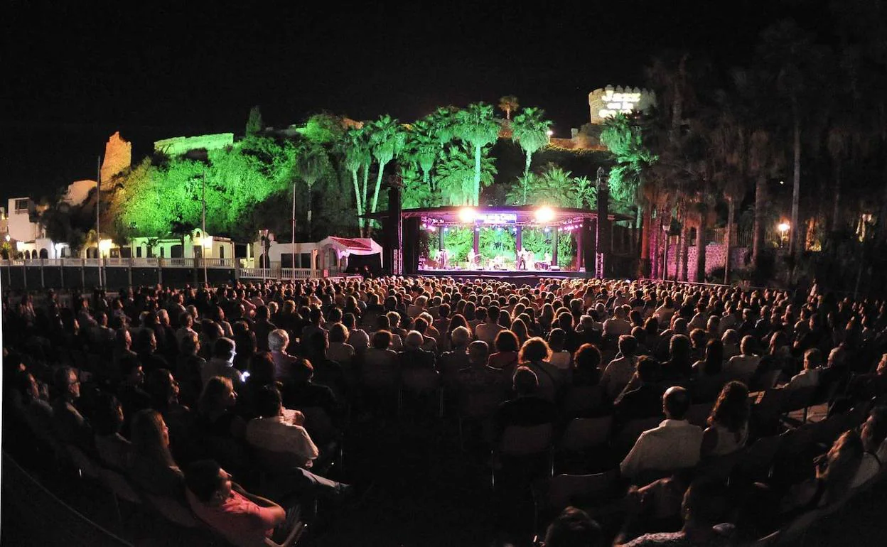 Espectadores en el concierto en el parque El Majuelo.