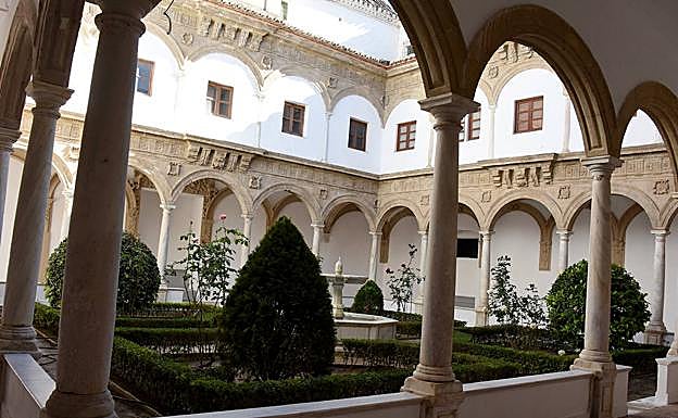 Patio interior del bello espacio escénico. 