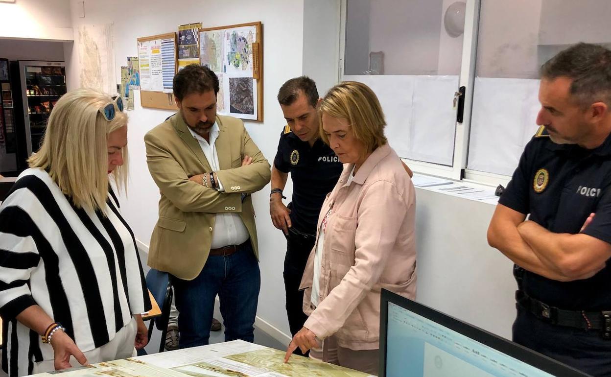 García Chamorro y Escámez han visitado hoy la actual comisaría