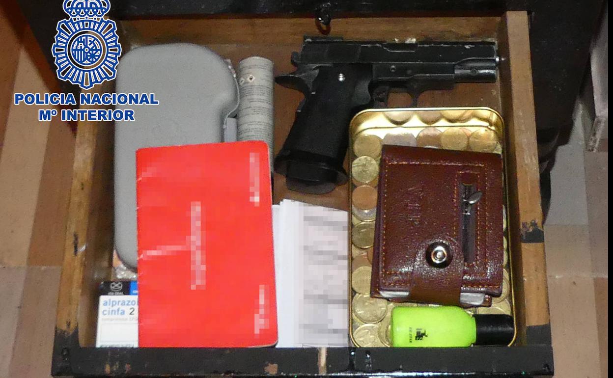 Operación de Policía Nacional y Europol: cae una banda multidelincuencial, 1.000 pastillas de «karkubi», armas y un secuestrado