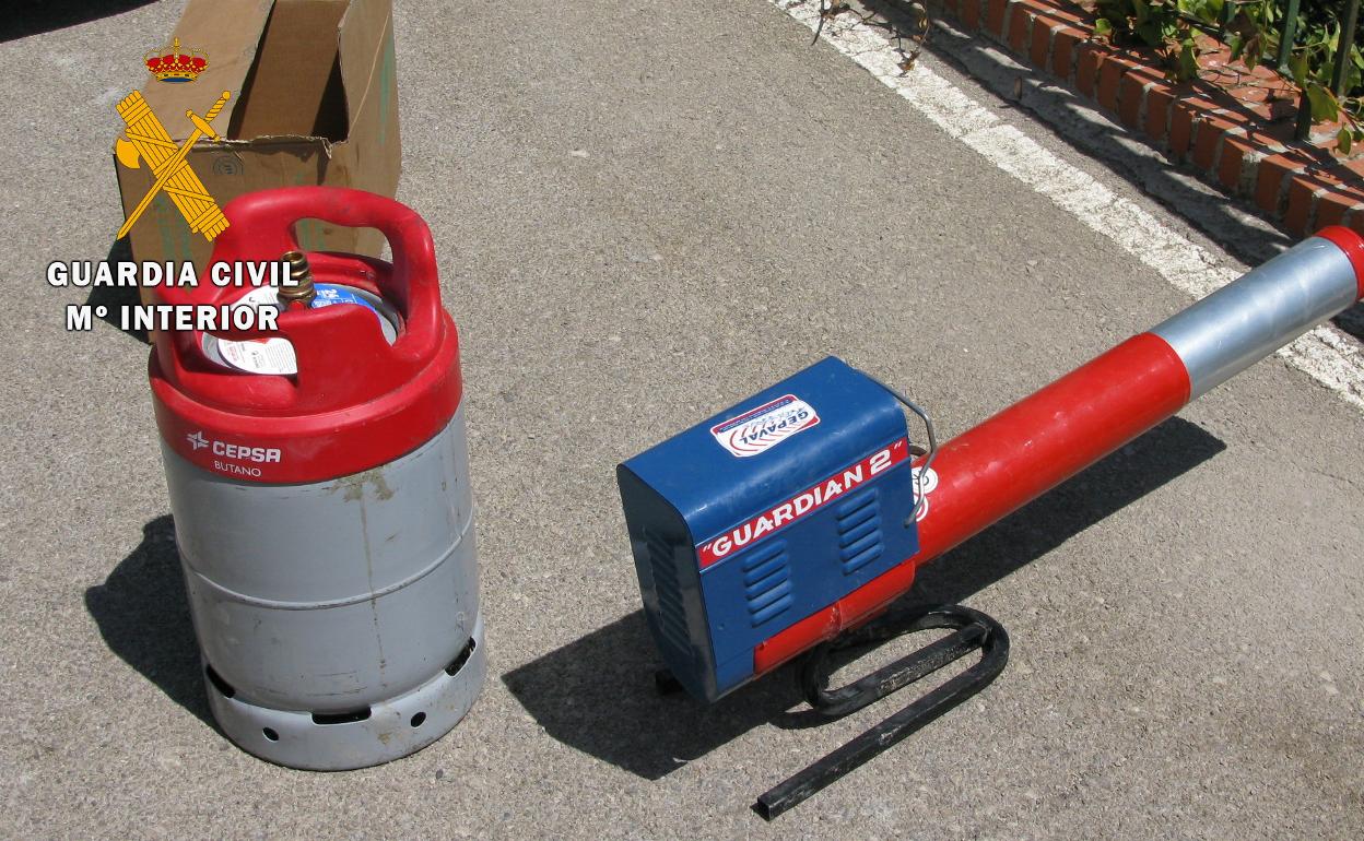 Delincuentes peligrosos en Granada: Cazan dos hermanos granadinos por robar en varias explotaciones agrícolas