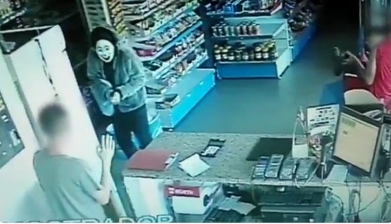 "Un payaso sin ninguna gracia": la Guardia Civil caza al violento ladrón que atracó una gasolinera en Begíjar