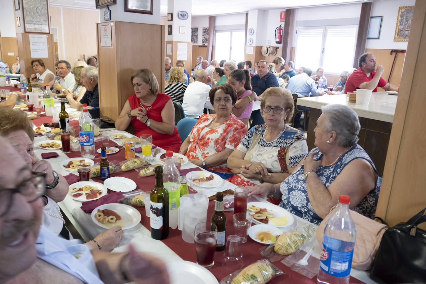 Albolote celebra su tradicional comida de homenaje a los mayores