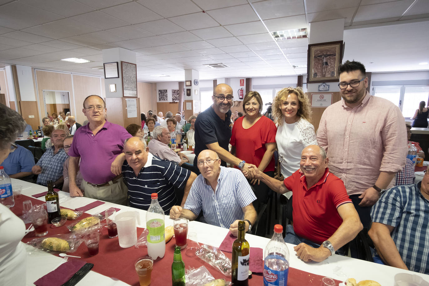 Albolote celebra su tradicional comida de homenaje a los mayores